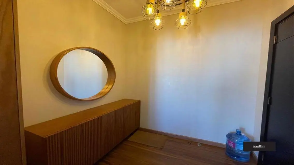 Luxurious 3-Bedroom Apartment in a Prime Location