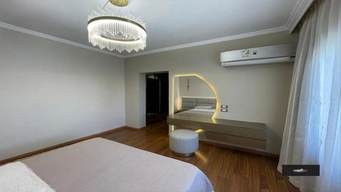 Luxurious 3-Bedroom Apartment in a Prime Location