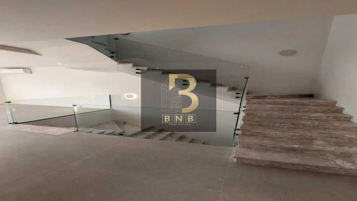 A Semi Furnished Modern Villa First Use In PK1