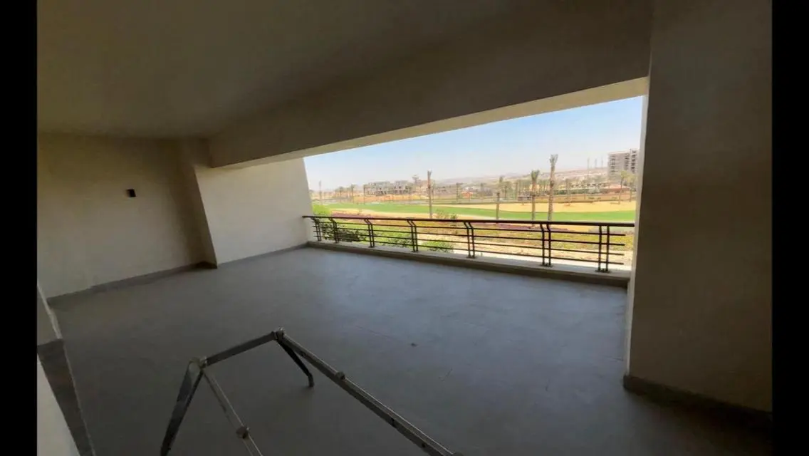 Duplex for rent fully furnished in Uptown Maadi