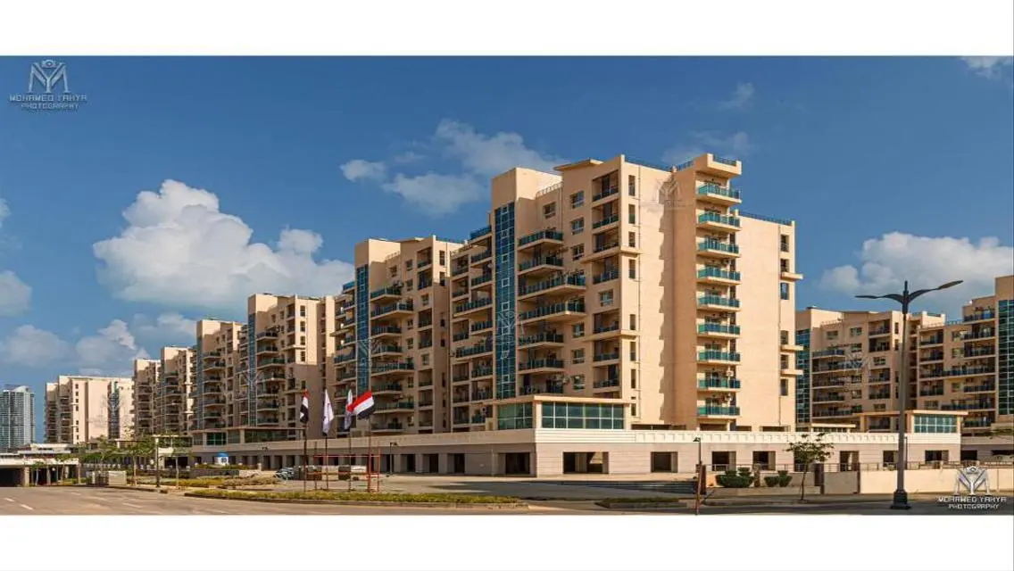 Distinctive view infront of alamein tower  5% Dp