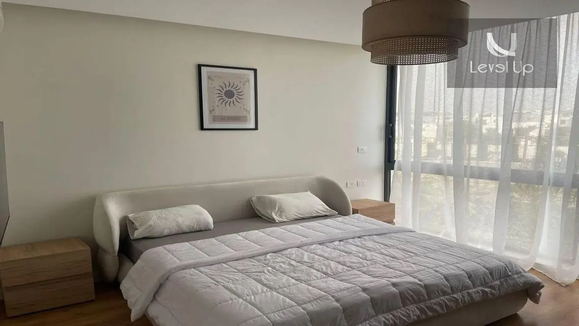 للايجار شقه  فرش فندقي في lake view residence