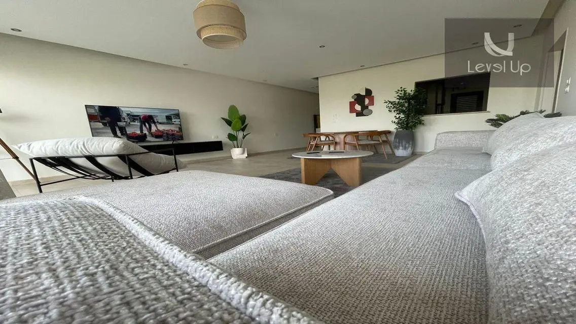 للايجار شقه  فرش فندقي في lake view residence