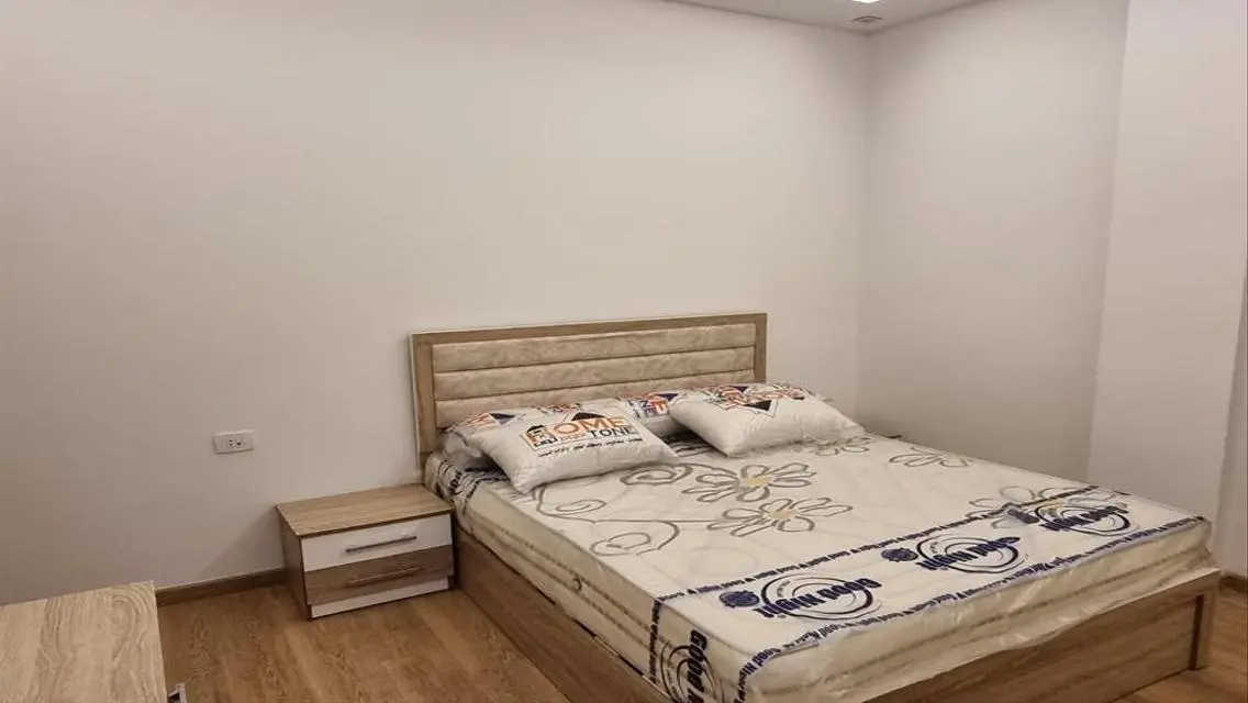 شقة مفروشة للايجار في فيفث سكوير ( المراسم )