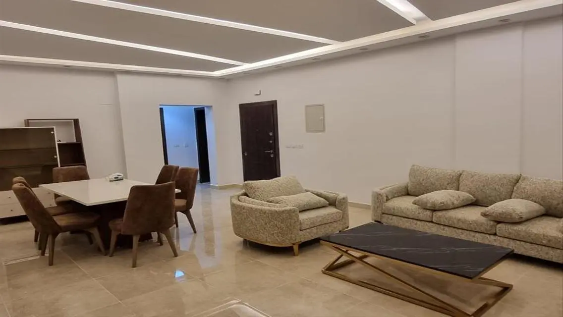 شقة مفروشة للايجار في فيفث سكوير ( المراسم )