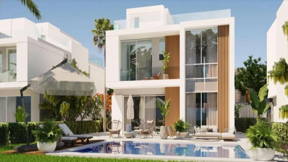 Prime located townhouse in Patio Zahra ,best price