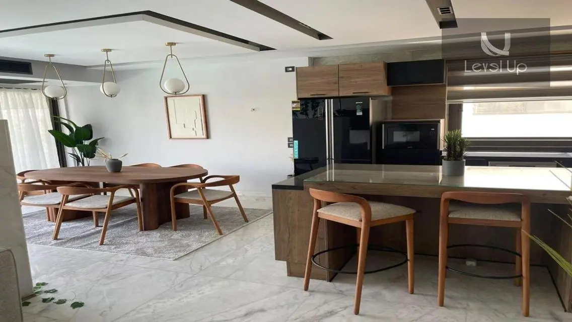 للايجار شقه فرش فندقي في lake view residence
