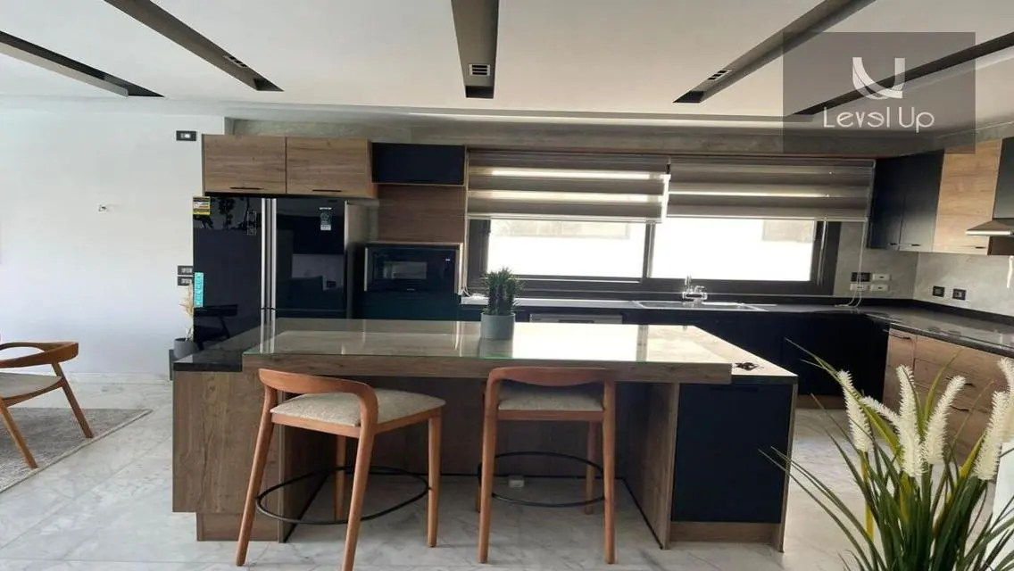 للايجار شقه فرش فندقي في lake view residence
