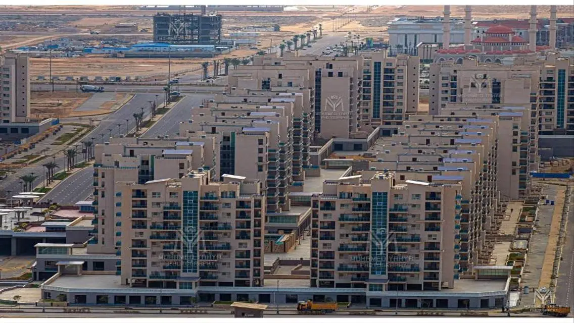 شقة171م الداون تاون فيو مفتوح بحري 5%مقدم ع 5سنين
