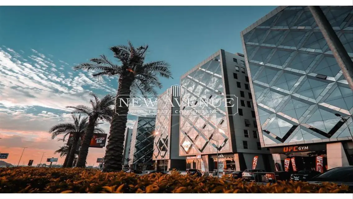 مكتب اداري الايجار متشطب في وان قطاميه 170 متر