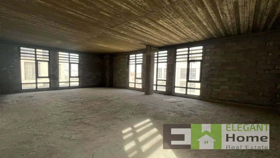 Building- Ready to move - Parking -Prime Location