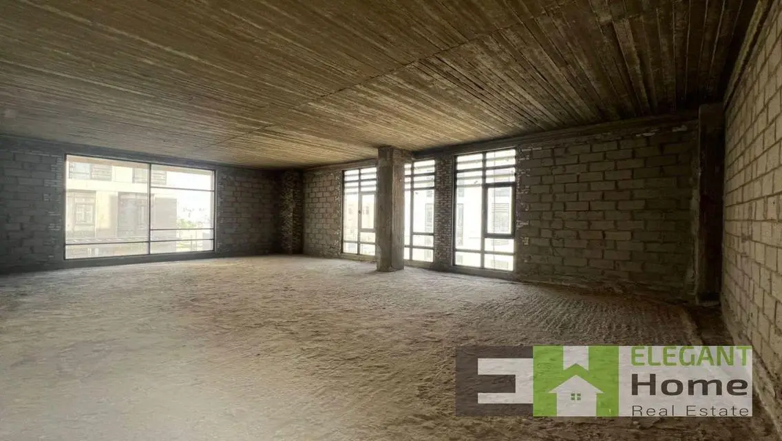 Building- Ready to move - Parking -Prime Location