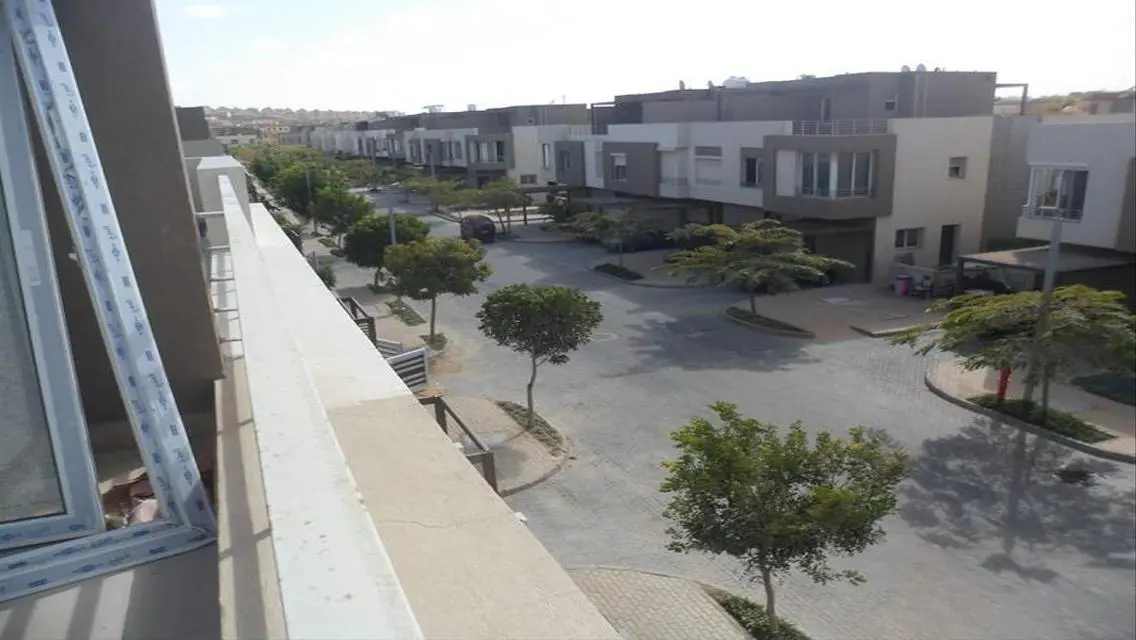 ريسيل توين فيلا 260 م على ارض 460 م جاهزة للاستلام