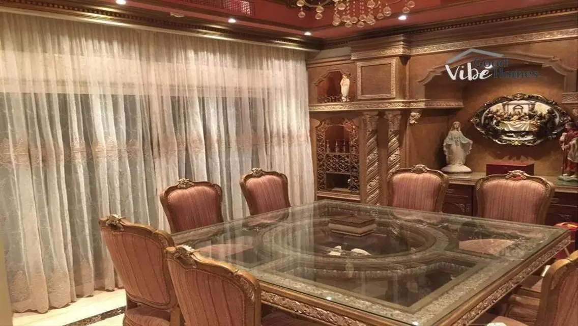 فيلا مستقلة مفروشة بالكامل في ليك فيو بحمام سباحة