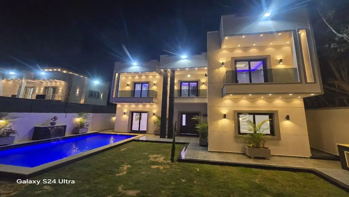 ,فيلا للبيع تصميم مودرن بكينج مريوط