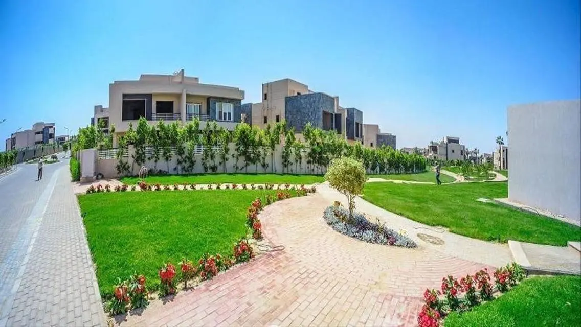 Resale twinhouse 337m -ready to move and open view