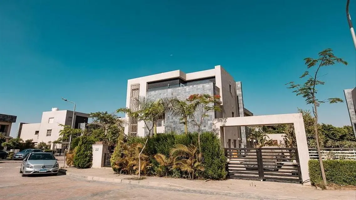 Resale twinhouse 337m -ready to move and open view