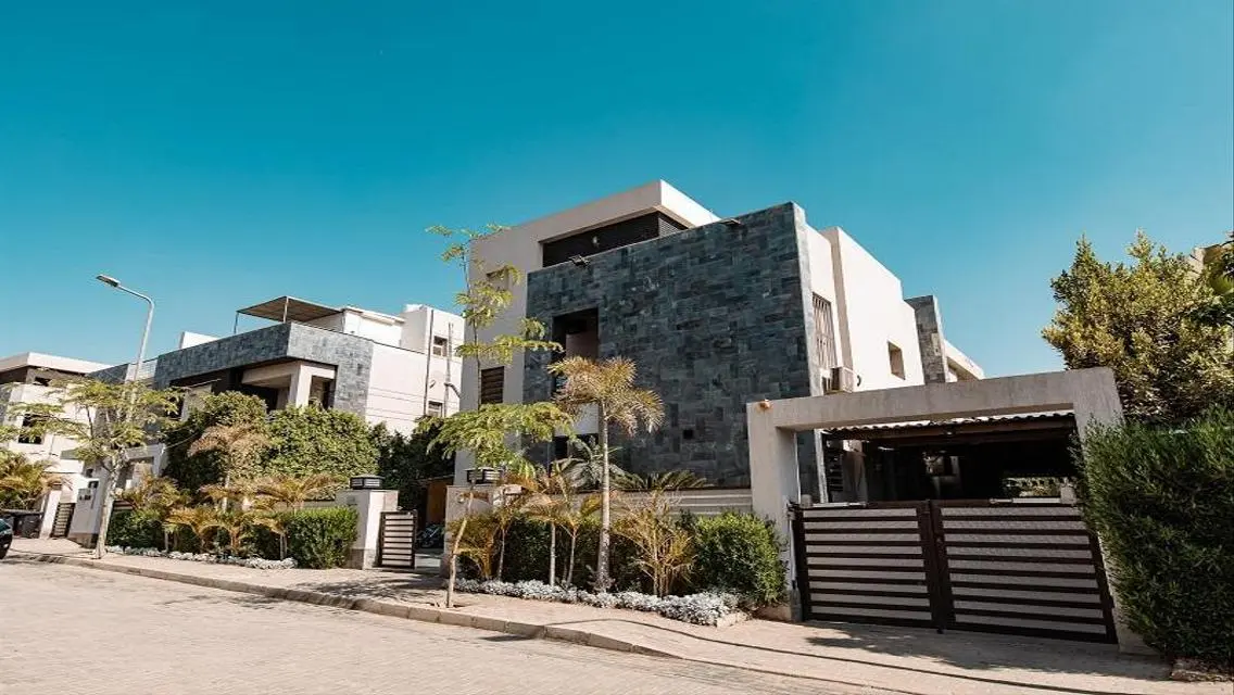 Resale twinhouse 337m -ready to move and open view
