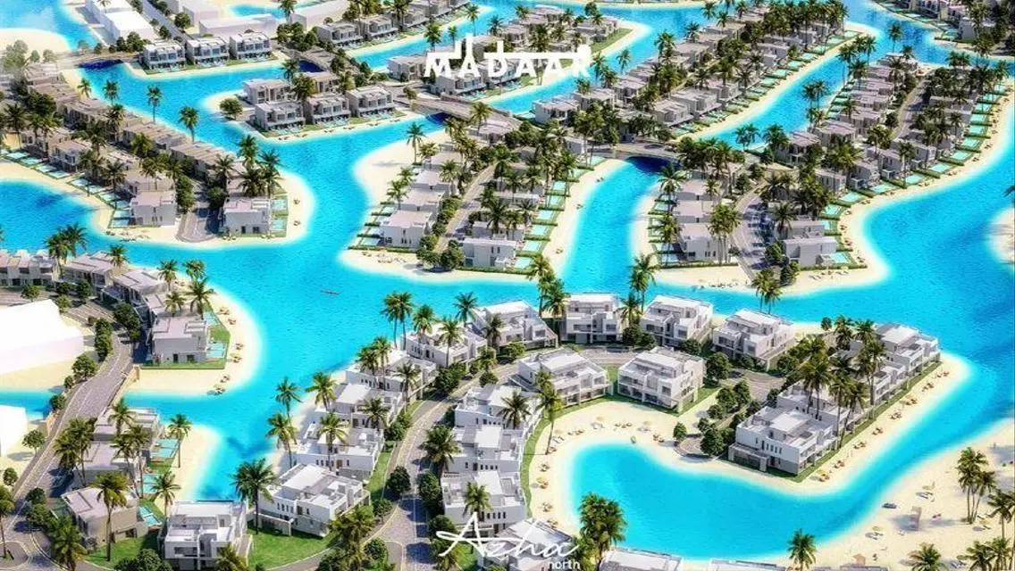 شاليه على البحر مباشرة موقع استثنائي في رأس الحكمه