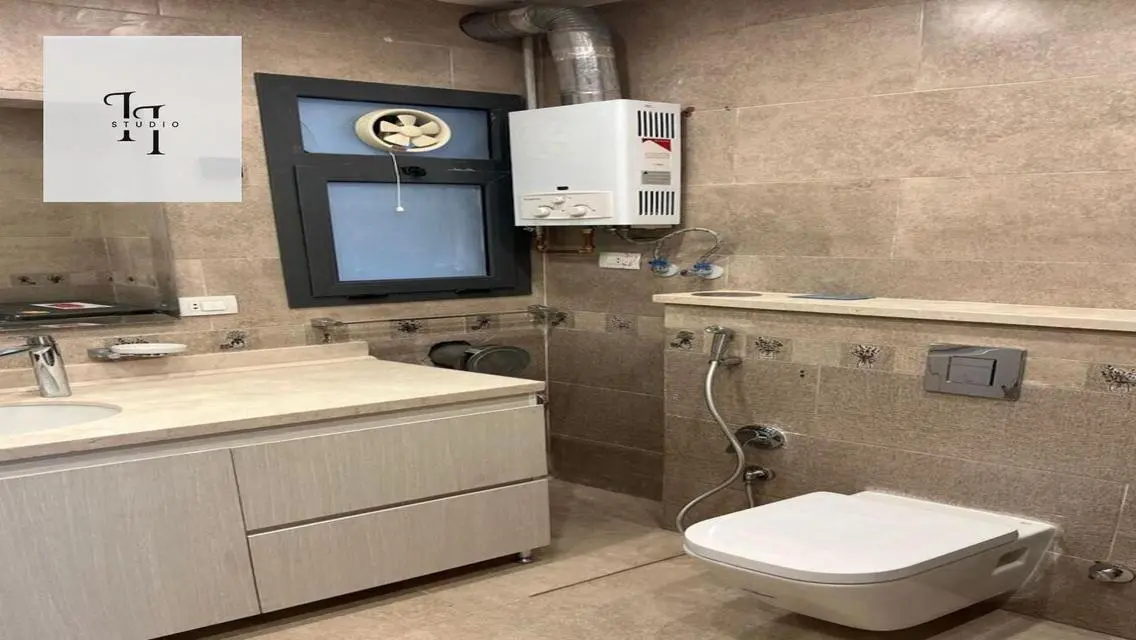 Apartment Kitchen And Acs For Rent in Eastown