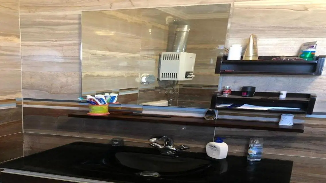 Fully finished villa with kitchen n prime location