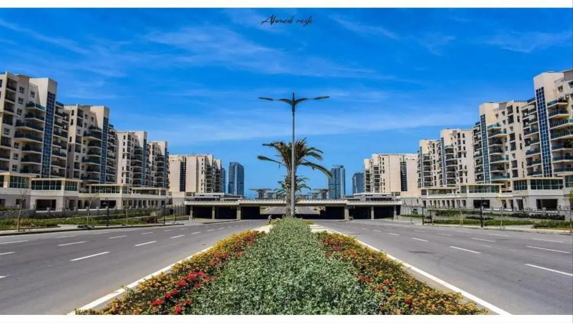 Distinctive view infront of alamein tower