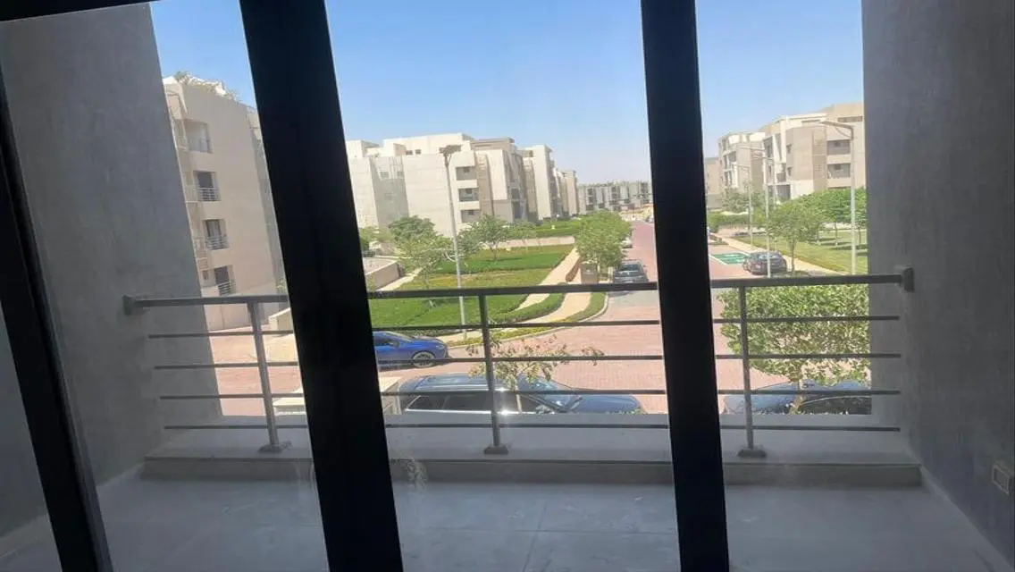 Apartment for rent in Fifth square ( Marasem )
