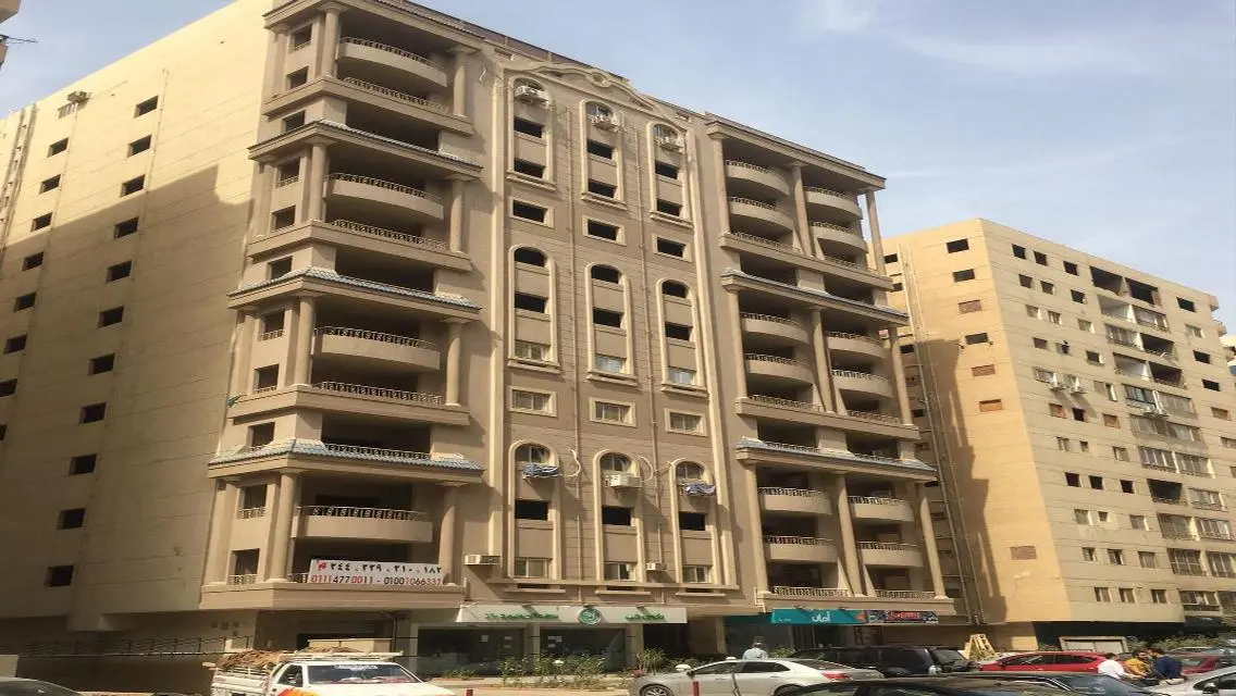 للبيع شقة 229 م الشطر 13 زهراء المعادى واجهه