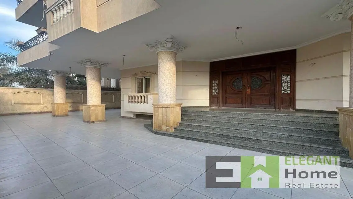 Semi furnished apartment for rent at Banafseg