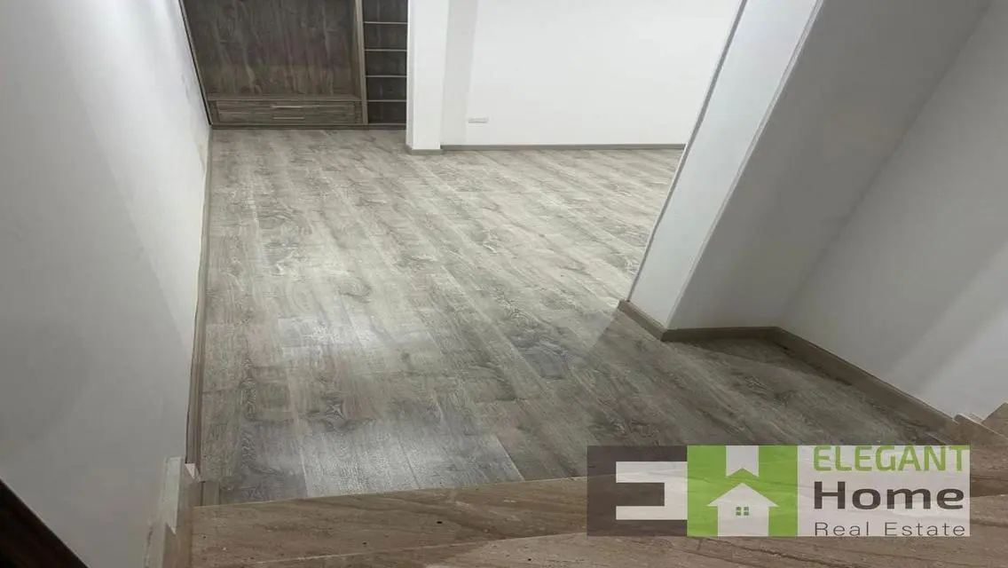 Semi furnished apartment for rent at Banafseg