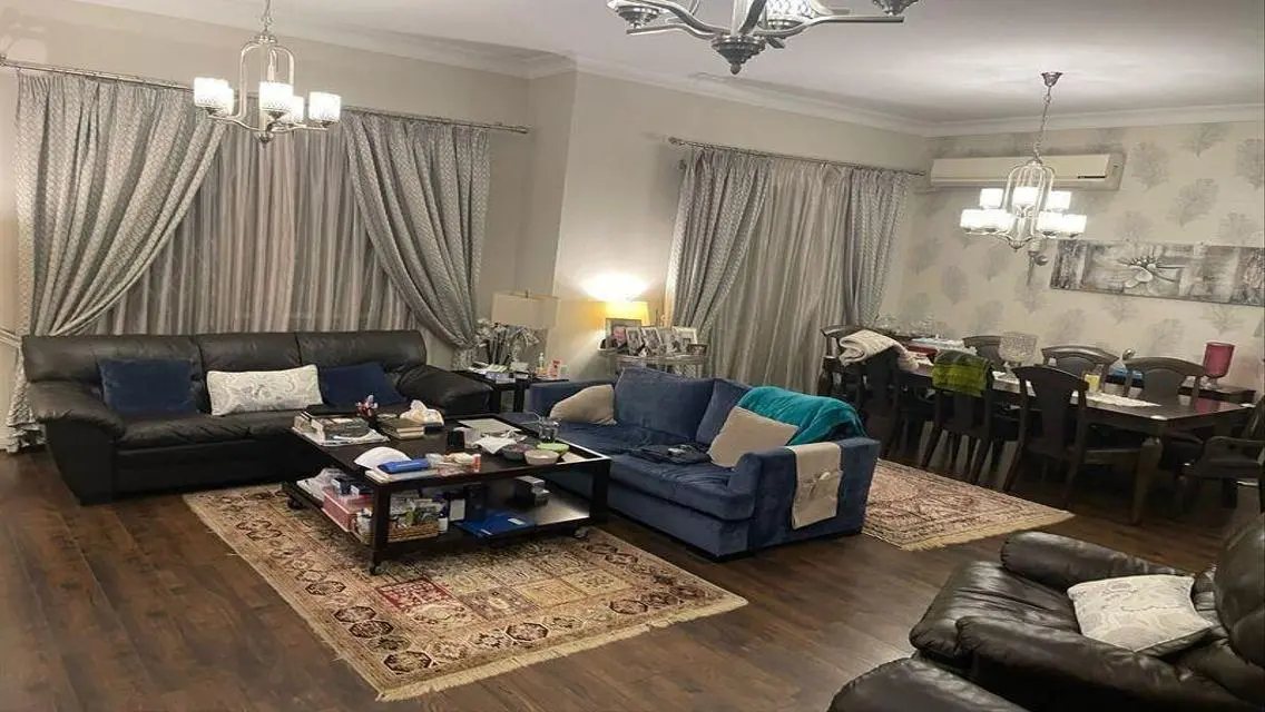 Stunning 290 sqm Villa with Private Garden