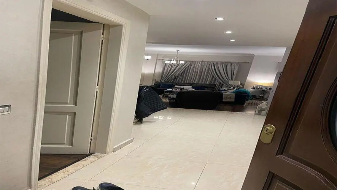 Stunning 290 sqm Villa with Private Garden