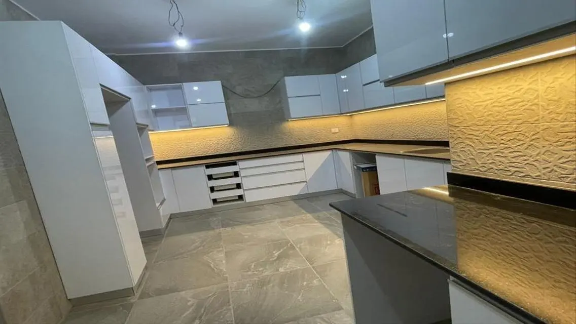Apartment for rent in Fifth Square ( Marasem )