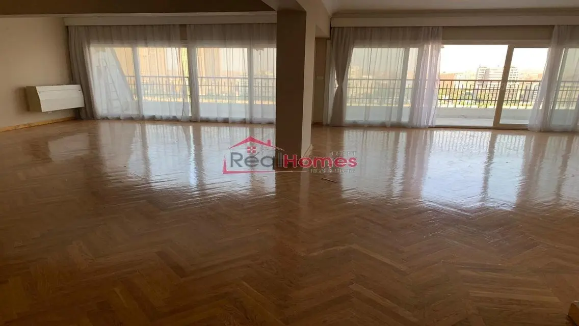 Modern nile view apartment with terrace 3bedrooms