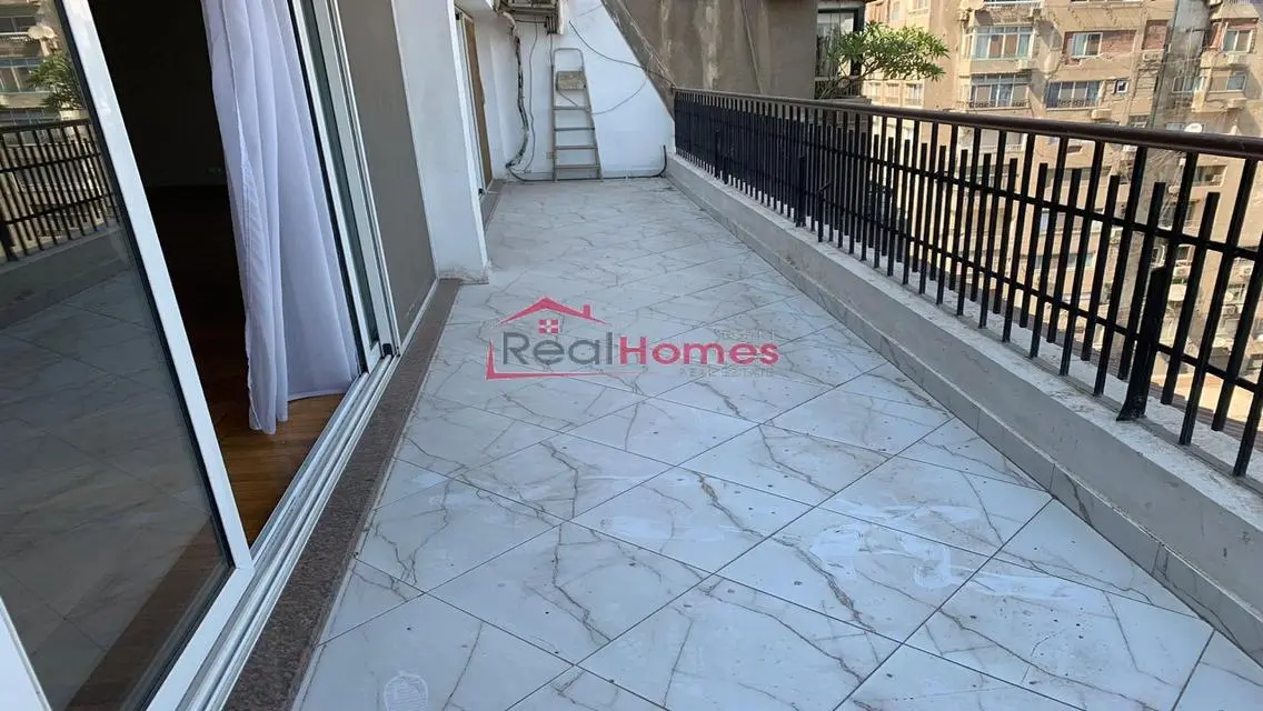 Modern nile view apartment with terrace 3bedrooms