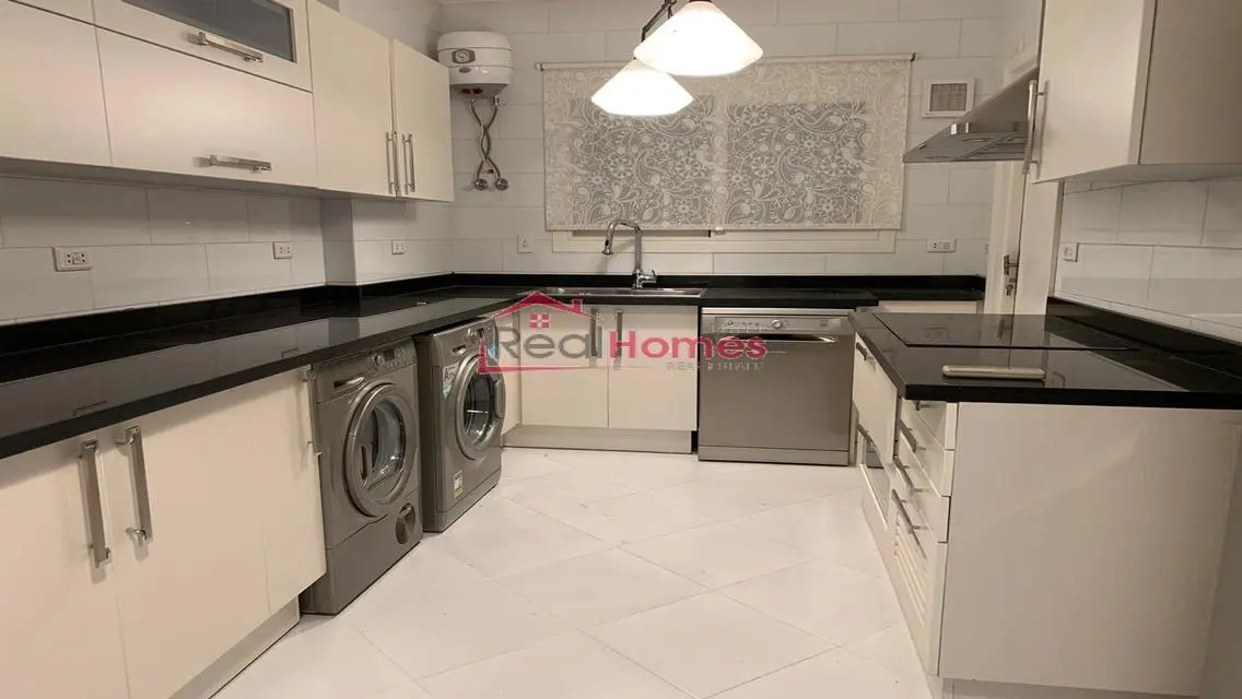 Modern nile view apartment with terrace 3bedrooms