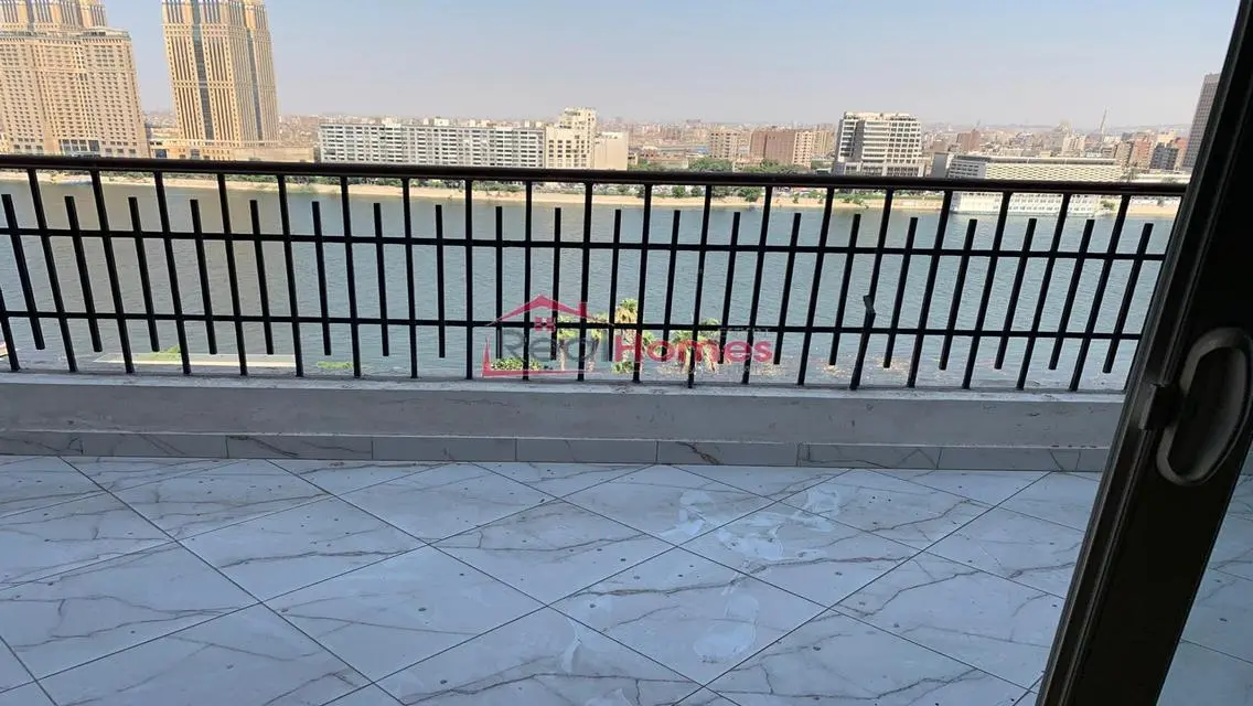 Modern nile view apartment with terrace 3bedrooms