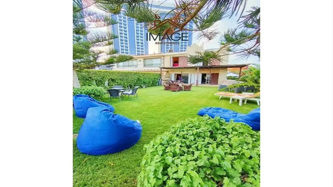 Twin house for sale in a prime location- marina 7