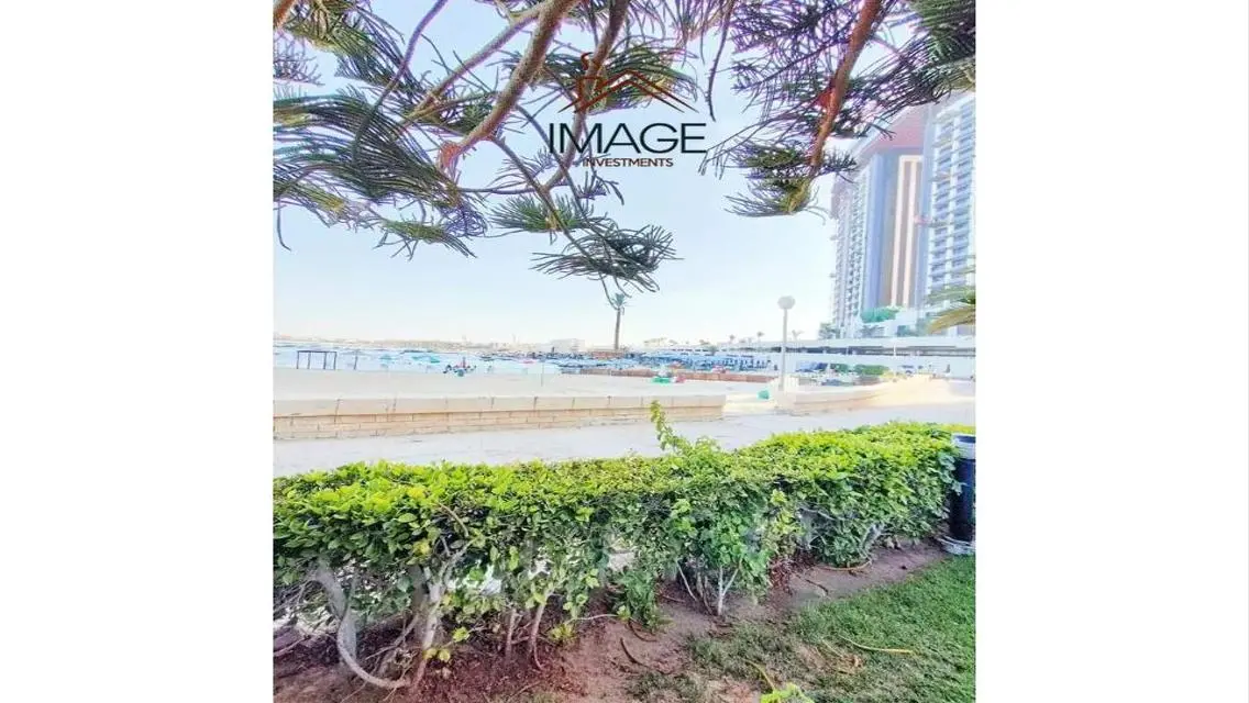 Twin house for sale in a prime location- marina 7