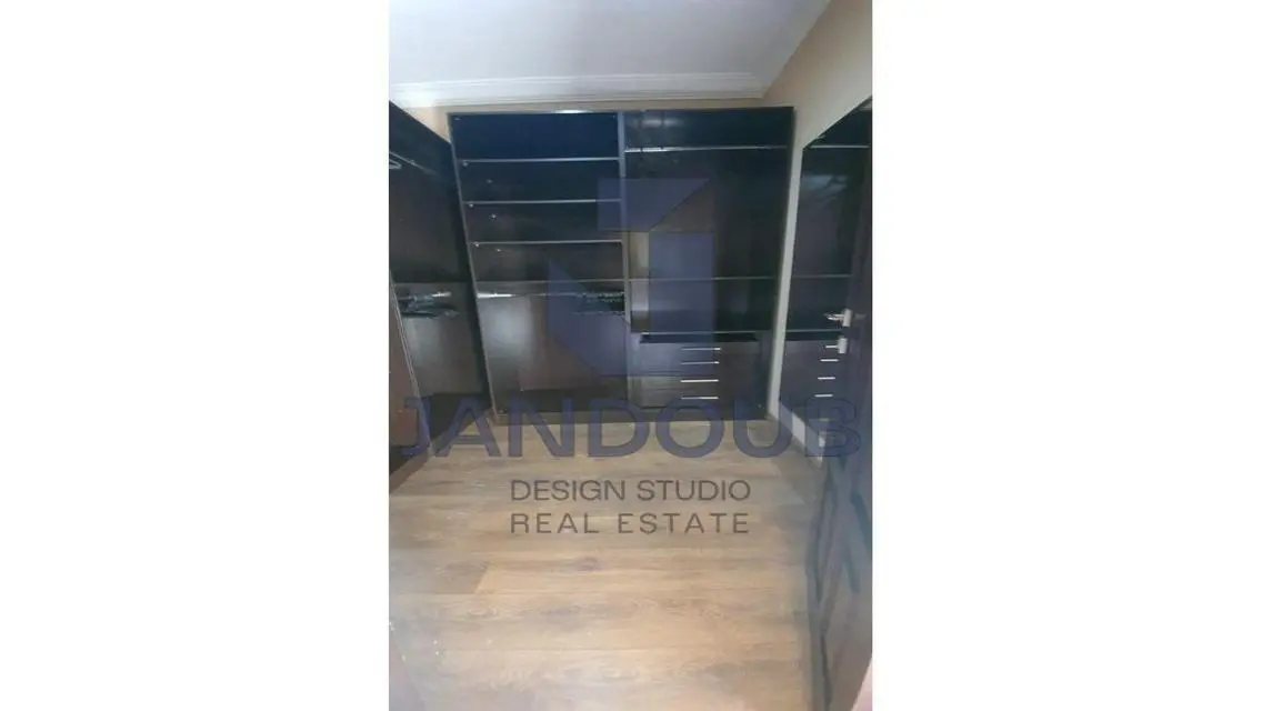 Luxury Villa in Prime Location with Private Balcony and Garden