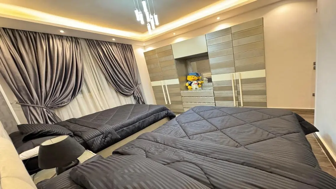LuXury For Daily &amp; Monthly Rent Wiz Private Garden