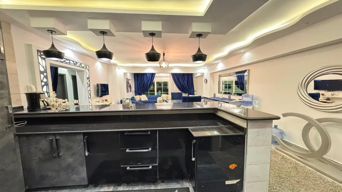 LuXury For Daily &amp; Monthly Rent Wiz Private Garden