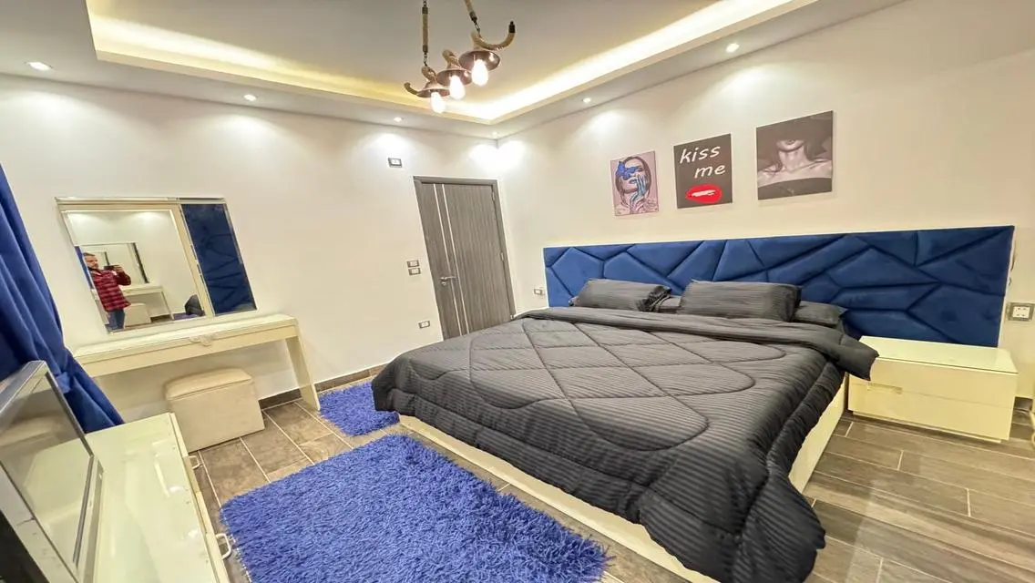 LuXury For Daily &amp; Monthly Rent Wiz Private Garden