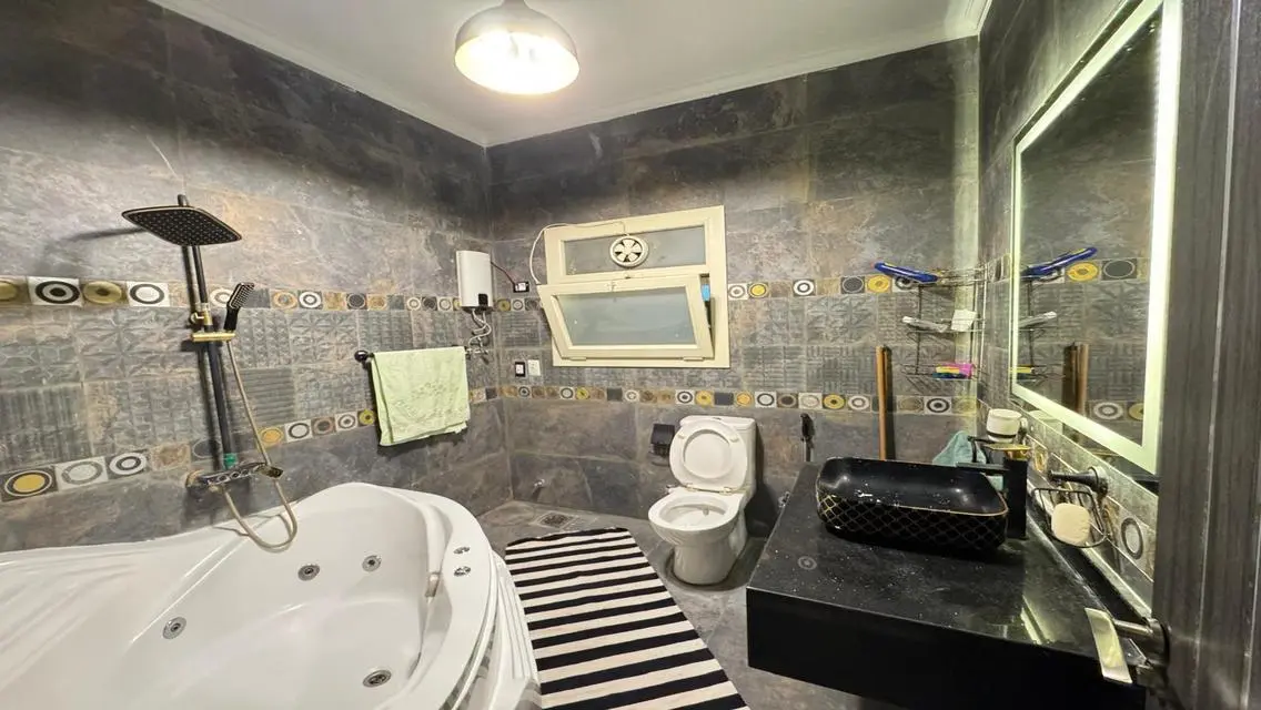 LuXury For Daily &amp; Monthly Rent Wiz Private Garden