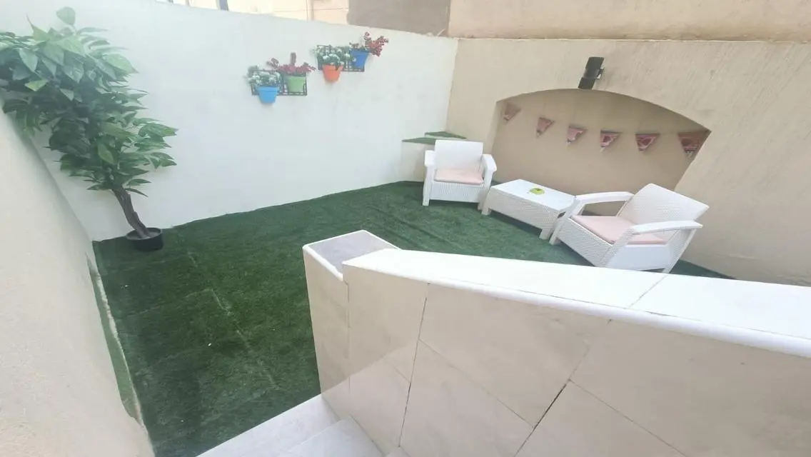 LuXury For Daily &amp; Monthly Rent Wiz Private Garden