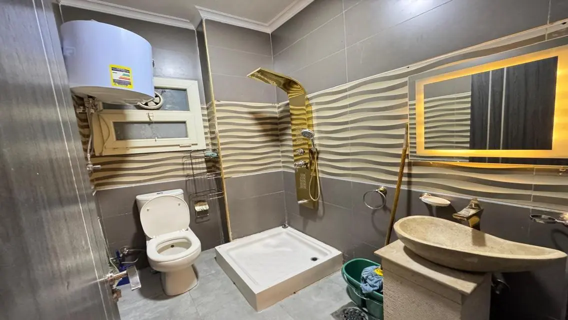 LuXury For Daily &amp; Monthly Rent Wiz Private Garden