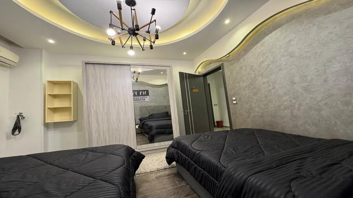 LuXury For Daily &amp; Monthly Rent Wiz Private Garden