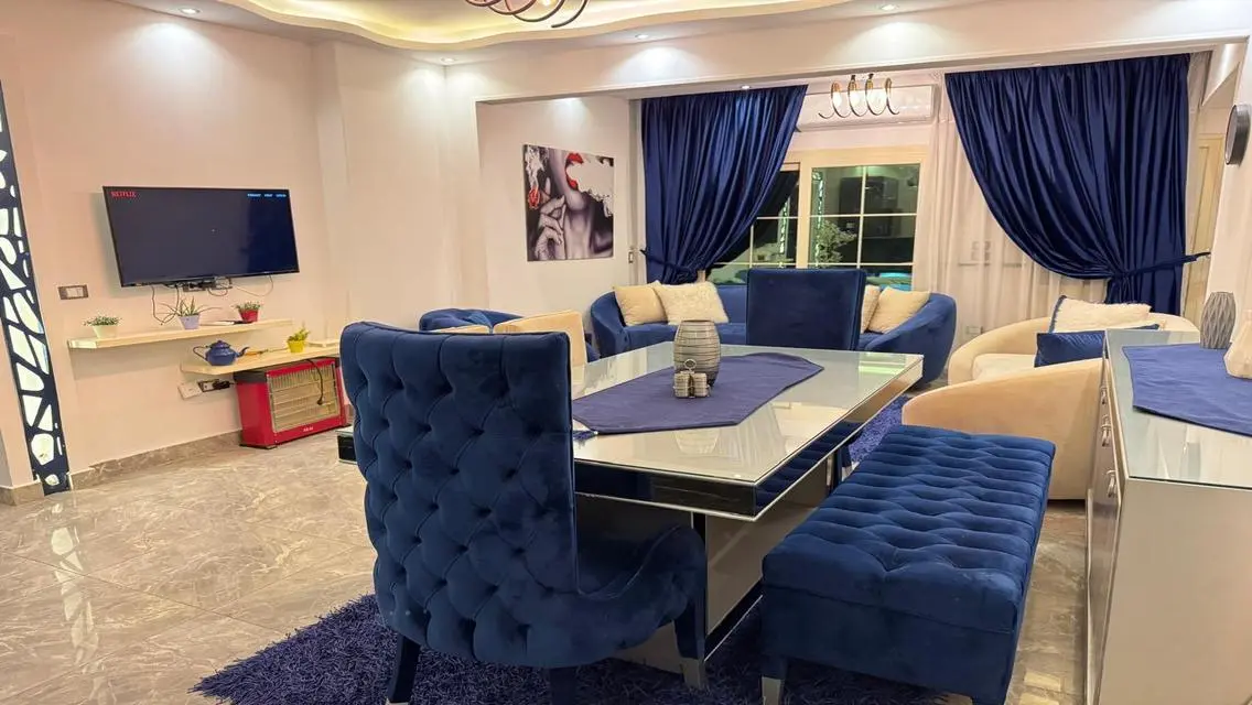 LuXury For Daily &amp; Monthly Rent Wiz Private Garden