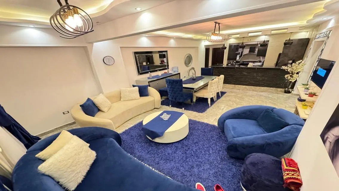 LuXury For Daily &amp; Monthly Rent Wiz Private Garden