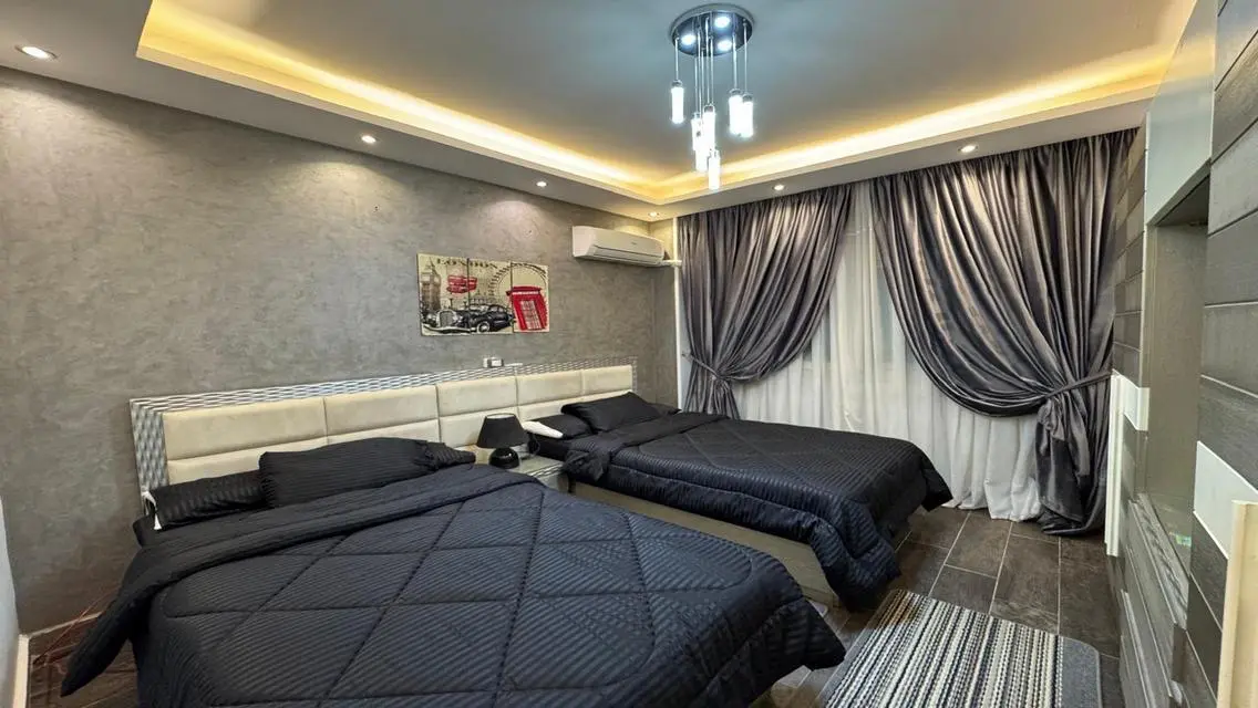 LuXury For Daily &amp; Monthly Rent Wiz Private Garden